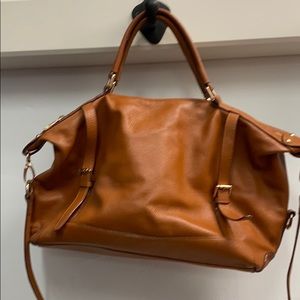 Great satchel with shoulder strap
